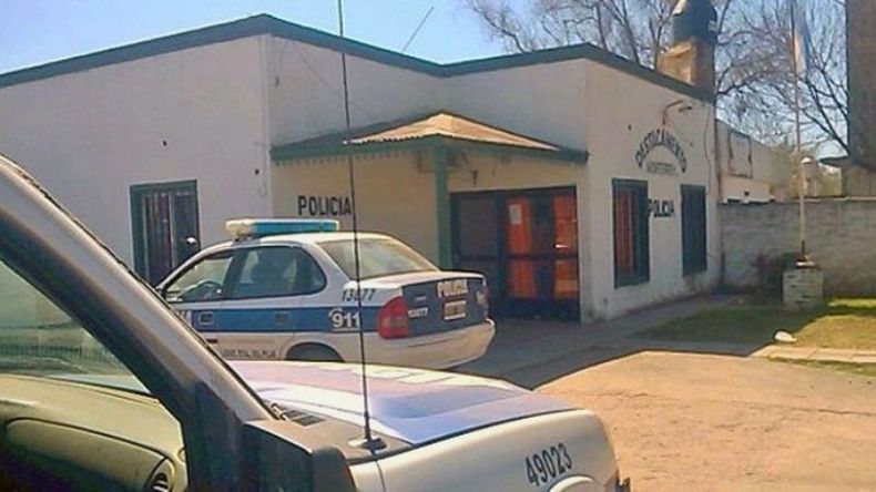 DESTACAMENTO. Los vecinos reconocieron el trabajo de la policía..