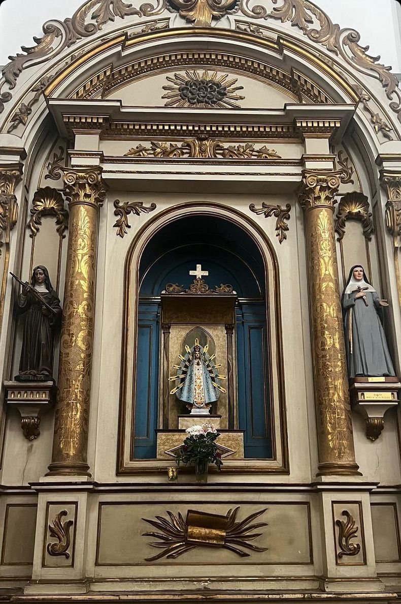 Belén visitó la Iglesia Nuestra Señora del Pilar.&nbsp;
