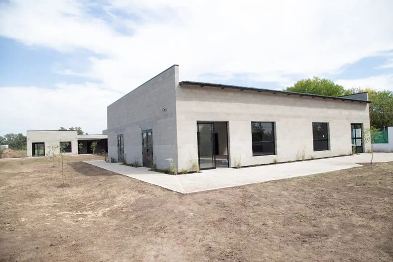 ¡La obra del Club Municipal Lionel Messi - Presidente Derqui avanza todos los días! Queremos que los vecinos de todas nuestras localidades puedan disfrutar del deporte, la recreación y la cultura y seguiremos trabajando para que eso sea una realidad. Municipalidad del Pilar.&nbsp; &nbsp;