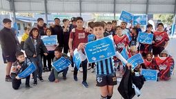 A lo largo de toda la jornada de hoy, en un nuevo aniversario del “Día de la Vida Libre de Adicciones de Pilar”, en homenaje a Luis Cubilla, compartimos con todas las ligas de fútbol de Pilar una jornada de concientización y prevención de adicciones. Dirección de Deportes Pilar / @DeportesPilar..