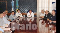 Zúccaro y autoridades de seguridad presentaron el plan preventivo a los ediles..
