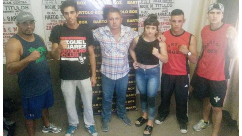 PESAJE. Púgiles, promotores y entrenadores, listos para mañana..