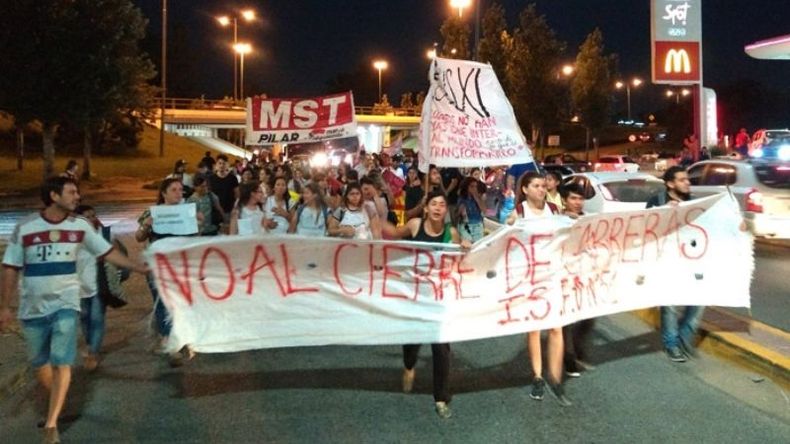 INTENSIDAD. Los estudiantes del ISFD prometen más reclamos la próxima semana..