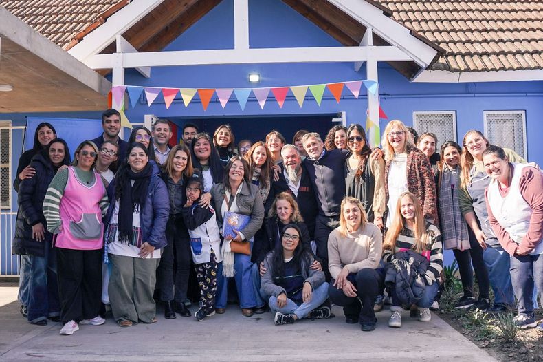 ACTO. CON LA COMUNIDAD. Achával y Peralta inauguraron la ampliación de la Escuela Nº504 de Del Viso. &nbsp;