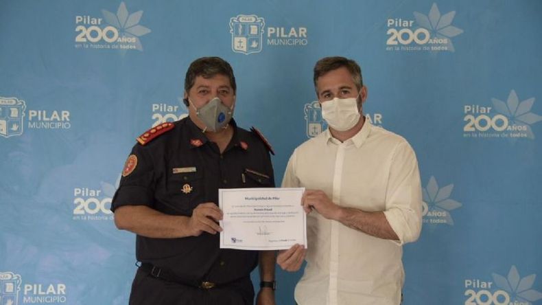 Ramón Pared fue reconocido por el intendente por su labor en los incendios de Córdoba y San Luis, .