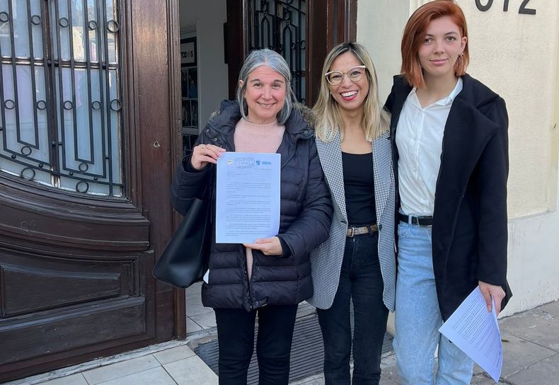 PROYECTO. Cáceres presentó la iniciativa junto a entidades proteccionistas. &nbsp;