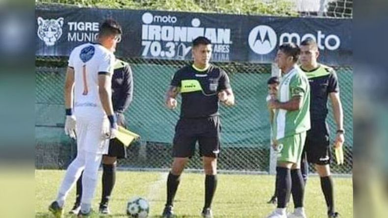 CAPITÁN. Mauro Zárate en el sorteo del partido ante Los Altos. (FOTO: PRENSA CLUB LOS ALTOS)..