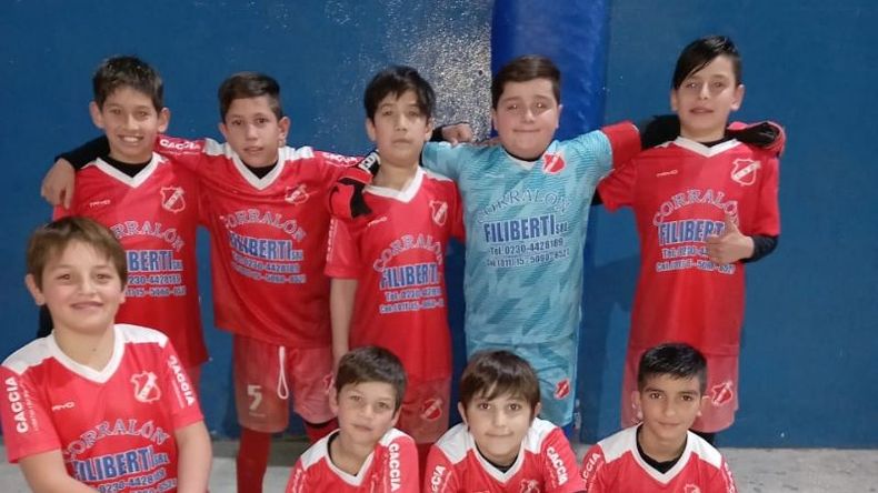La 2011 del Rojo goleó y suma 5 puntos en el campeonato..