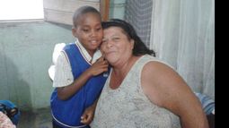 Graciela Fleyta pasa sus últimos días en el país junto a su hijo Emmanuel..