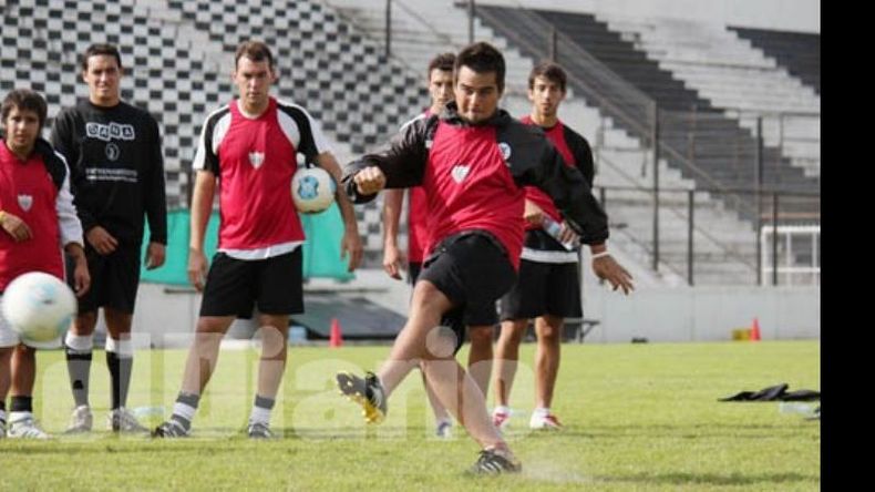Martín Zúccaro durante la práctica..