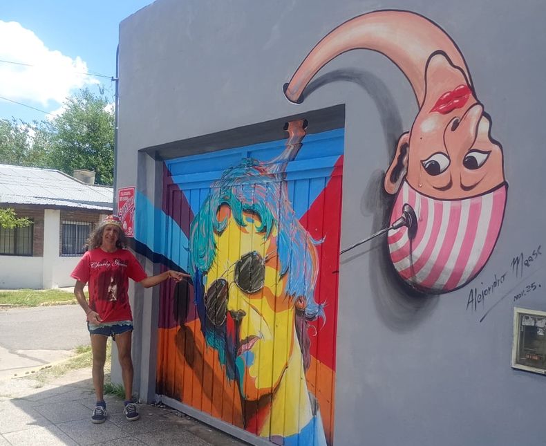 El mural que aport&oacute; Alejandro Gato Maass para la plazoleta Luis Alberto Spinetta.