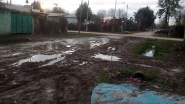 Así queda la calle Garibaldi cada vez que llueve. .