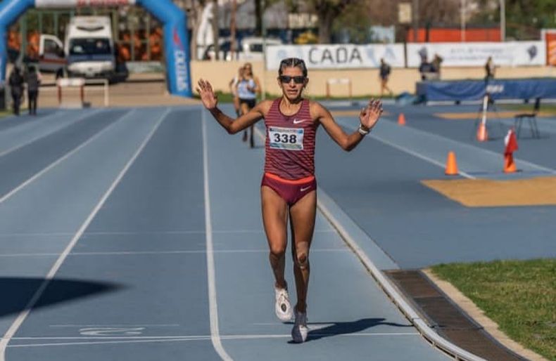 Daiana Ocampo consiguió mejorar su marca personal en la victoria de los 5K.