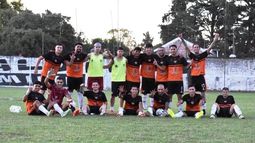 EQUIPO. Los Altos ganó y alcanzó la cima de la Primera B. EQUIPO. Los Altos ganó y alcanzó la cima de la Primera B.