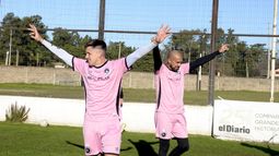 DESEO. Otermín y Riquelme sueñan con festejar este sábado en La Tablada. DESEO. Otermín y Riquelme sueñan con festejar este sábado en La Tablada.