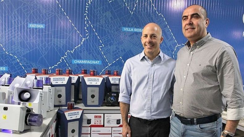 PREVENIDOS. Nicolás Ducoté junto a Horacio Piazzale mostraron la nueva tecnología. .
