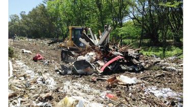 BASURA. Los vecinos de la ruta 25 no quieren otra “Montonera”..