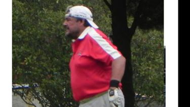 Piedra libre. La noticia circuló en las redes sociales. En plena crisis energética, ayer se lo vio el secretario de Energía de la Nación, Daniel Cameron, jugando al golf en el country Boca Ratón de Pilar..