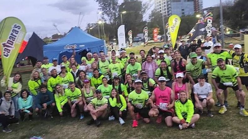 FAMILIA. Los atletas de Caldara’s Team dijeron otra vez presente en los 42K..