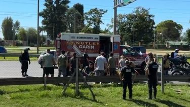 La mujer que se arrojó en el ramal Campana de la Panamericana fue asistida en la banquina.