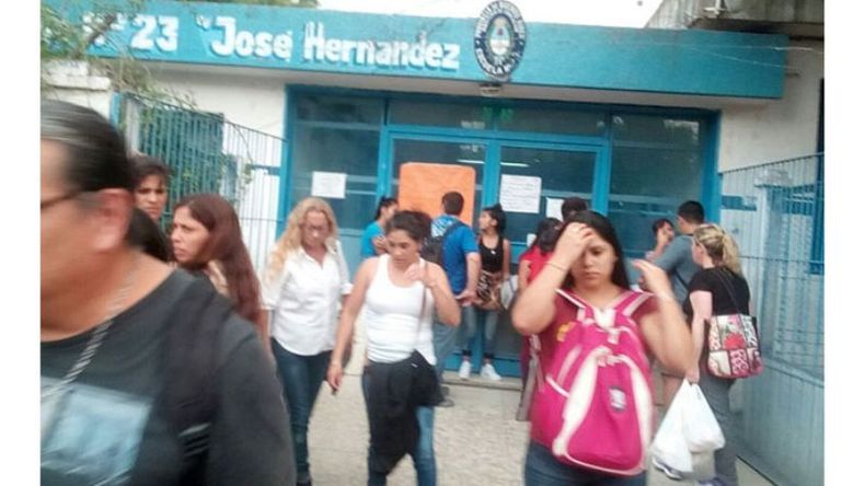 CERRADA. La sede de Villa Astolfi, el jueves, no tuvo clases..