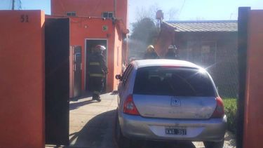 BALCARCE 50. La vivienda donde se desató el incendio cerca de las 6 de la mañana.