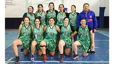 ARRIBA. Las chicas de Muni cerraron la 1ª rueda cómo líderes..