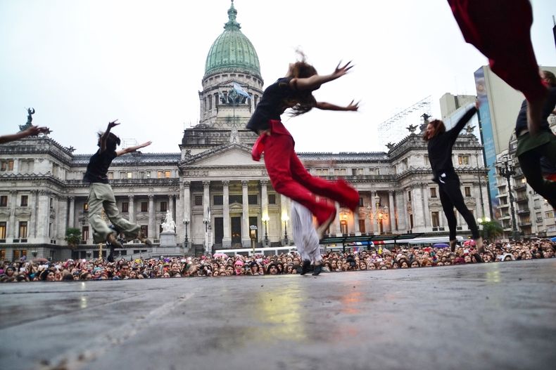 DANZA FRENTE AL CONGRESO. La ley fue presentada en 2012. Desde entonces espera por su aprobación.&nbsp;