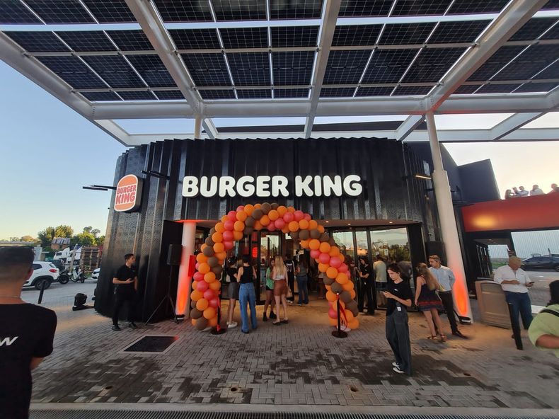 El nuevo local de Burger King está ubicado en el kilómetro 43 de la Panamericana.&nbsp;