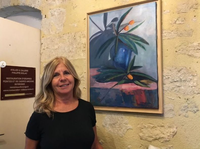 Arte de exportación. La artista de Manzanares Gabriela López Herrero está en Francia, donde a lo largo de 8 días expondrá en el Ayuntamiento de Lectoure, población de la zona de Gascoña (cerca del límite con País Vasco). Sus pinturas permanecerán allí hasta el domingo 25, en el marco de su muestra “Miradas cruzadas”, una invitación a descubrir la correspondencia entre Argentina y la región, vínculo que López Herrero descubrió hace 5 años y la marcó profundamente.