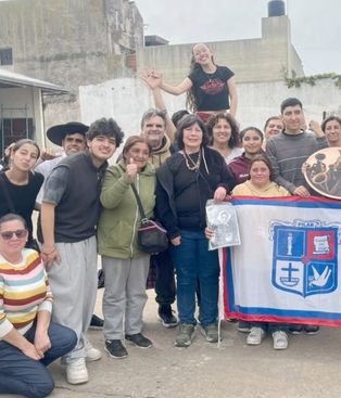 La delegación de Pilar que viajó a San Andrés de Giles para el Regional de Cultura.