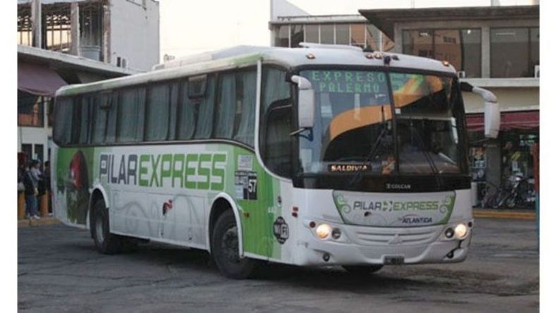 La línea Pilar Express ya no ingresa a la terminal. .