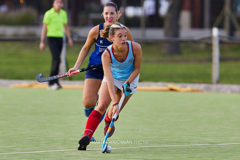 GOLEADORA. Valentina Verdinelli marcó uno de los goles para la victoria de Sanpa.