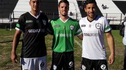 Real Pilar presentó la camiseta para el debut en la Primera D