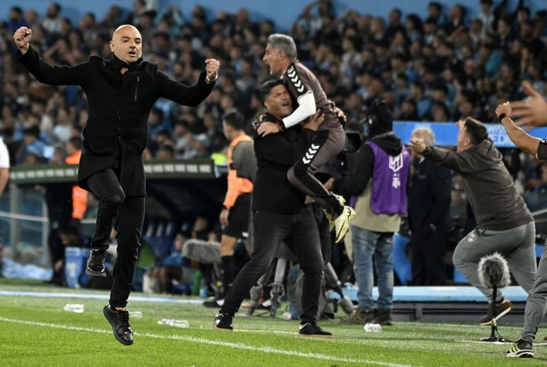 Favio Orsi y Sergio Gmez dirigen al bravo Platense flamante campen del ftbol argentinonbsp