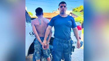 El sujeto llegó al domicilio y de forma agresiva le exigió a su mamá la entrega del dinero.