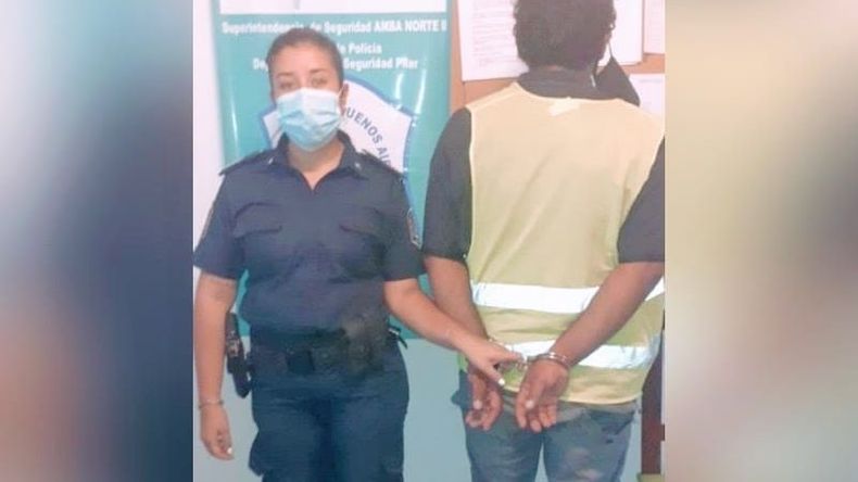 El detenido de 48 años está acusado de intentar robar una casa en un country. .
