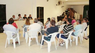 Se reunieron comerciantes y policías