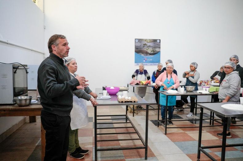 COCINA. Achával compartió parte de los talleres que se brindan en&nbsp; Salas.