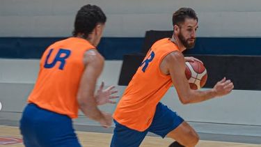 Patricio Tabarez ya entrenó con su nuevo equipo para otro desafío en la LNB.
