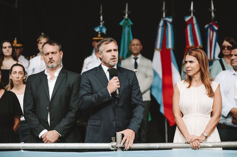 DISCURSO Achval encabez el desfile uno de los puntos fuertes de la celebracin