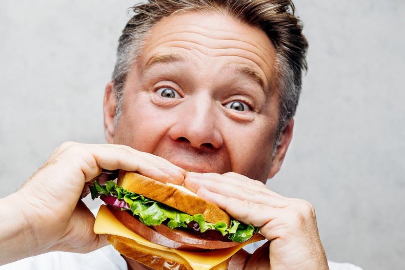 ¿Cuál es la mejor forma de cortar un sándwich? (D Magazine)..jpg