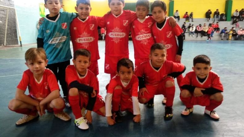 La 2013 de Sportivo se despachó con una goleada por 8-3..