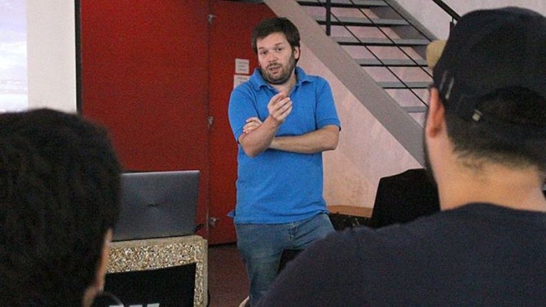 POR IG. Minestrelli hablará de “El hermano de Miguel”. .