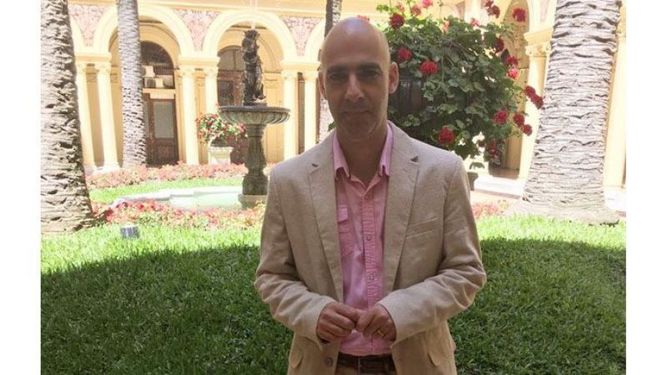 EXCURSIÓN. Kambourian ya mantuvo reuniones con funcionarios nacionales..