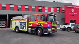 Entre las nuevas unidades hay un autobomba Scania. Entre las nuevas unidades hay un autobomba Scania.