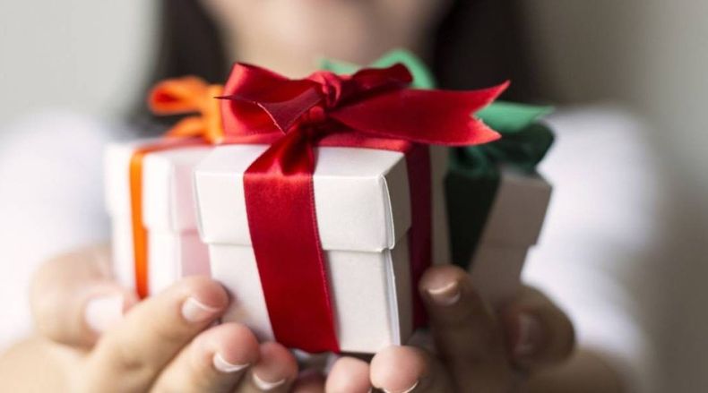 Elegir el regalo indicado para navidad. (electrodomesticosonline.es).