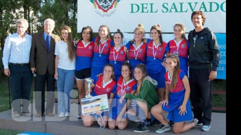 Santa Teresa también tuvo sus premios por el subcampeonato en la Copa USAL 2013..