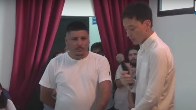 SÍ, JURO. Manuel Cáceres asumió como concejal del oficialismo. &nbsp;