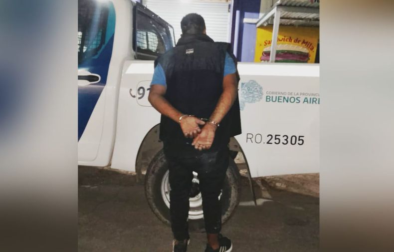 El sujeto detenido cuenta con antecedentes por robo.&nbsp;